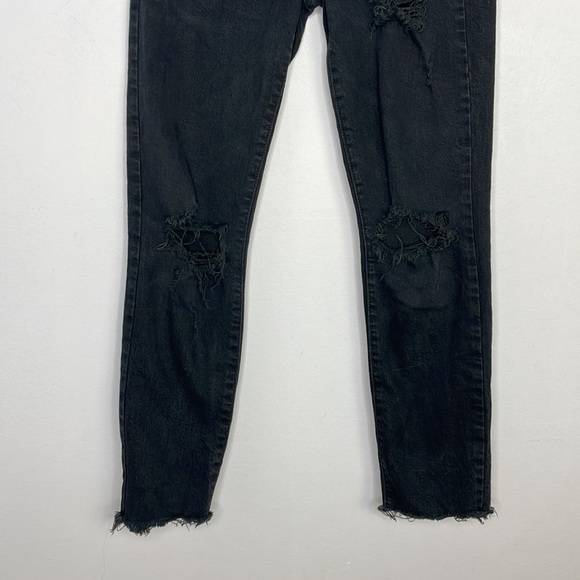 PISTOLA Nico very distressed ring zipper buttons fly cropped jeans - Picture 3 of 11